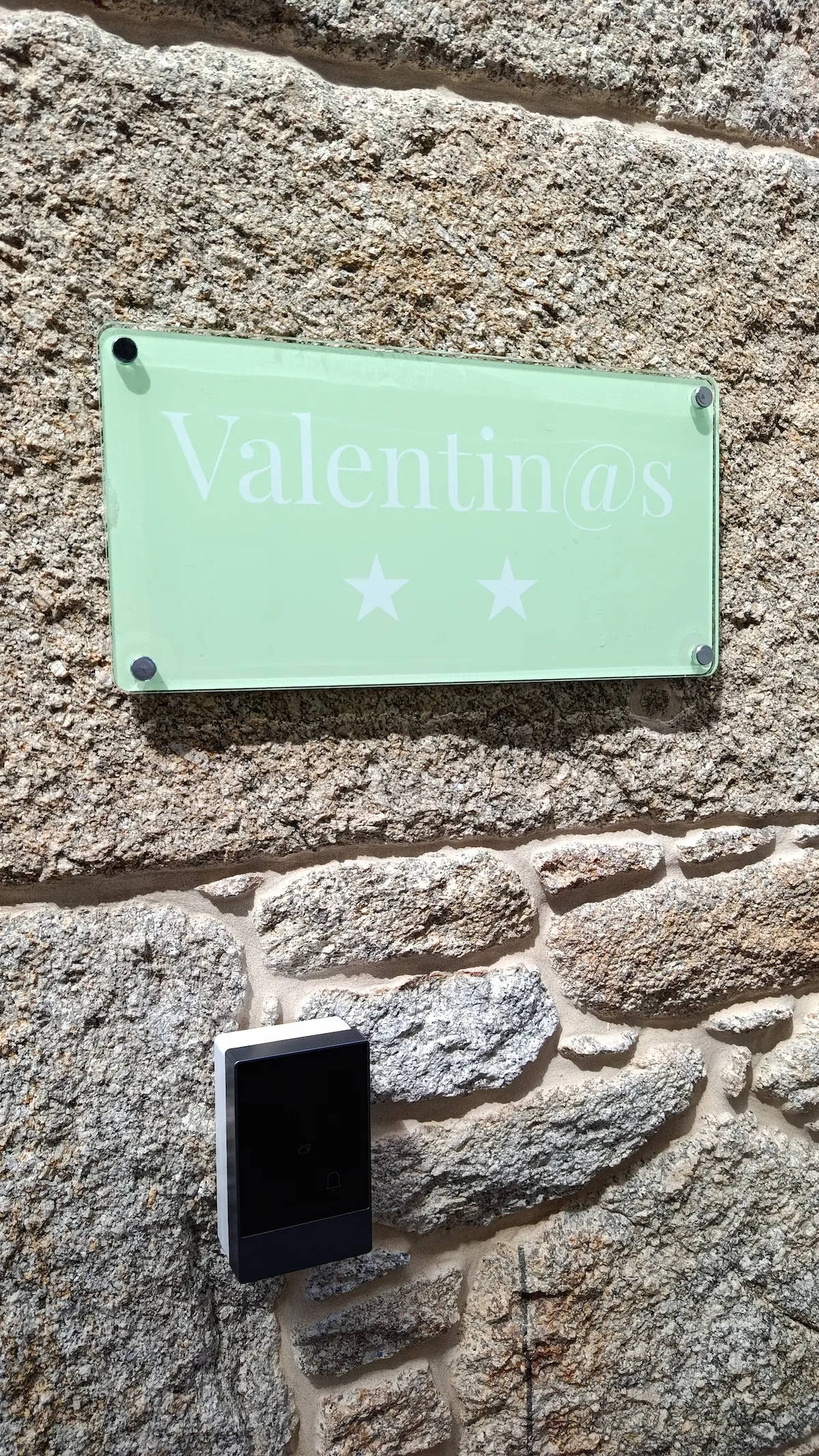 Placa original de Valentin@s y acceso con código
